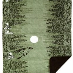 Denali Blankets Collection: Howling Wolves Decor 9 Denali Blankets Collection: Howling Wolves Decor