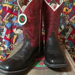 Ladies' Dan Post Boots Laredo: Harper