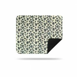 Decor Denali Blankets Collection: Winter Pine Cones