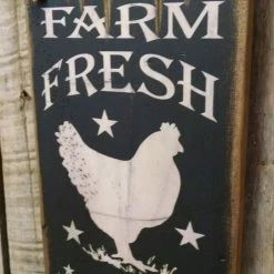 OutWest Shop Decor Wall Sign Barn: Farm Fresh Eggs