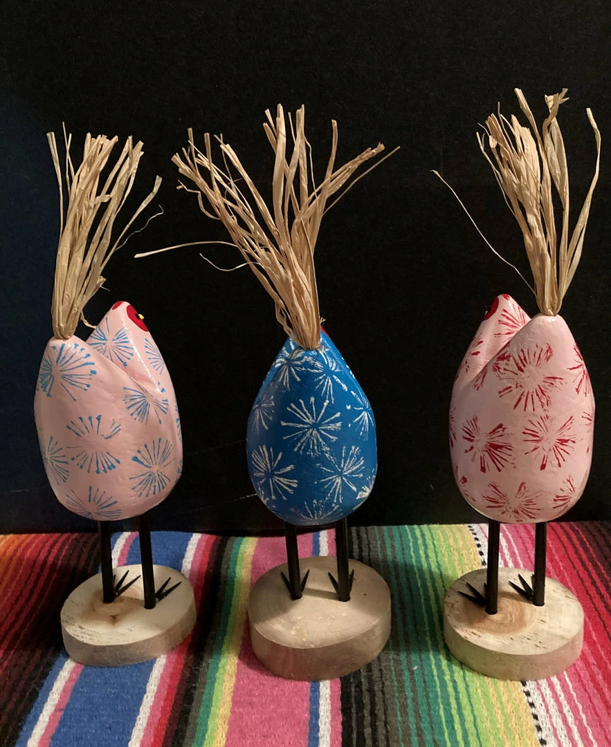 Edith Herbert John Folk Art Navajo Hand Carved Small Standing Chickens 5 Edith Herbert John Folk Art Navajo Hand Carved Small Standing Chickens